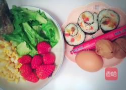 虾仁草莓爱心早餐的做法图解1