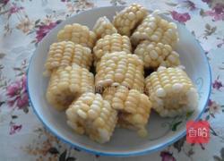 玉米枸杞红枣大骨头汤的做法图解2