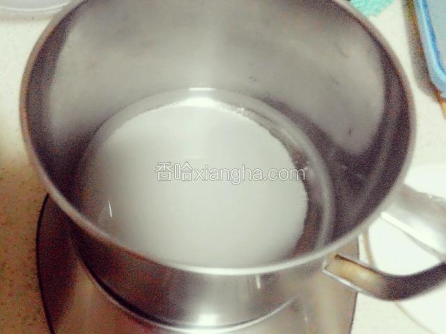 纯净水80ml，白砂糖60g称重