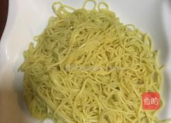 剁椒鱼头面的做法图解2