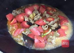 胡萝卜红烧肥肠的做法图解10