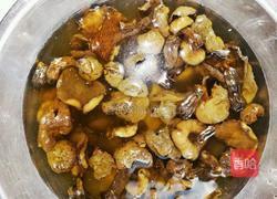 松蛾炖鸡的做法图解2