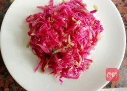 红心萝卜拌海蜇的做法图解6