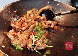 椒盐赖尿虾的做法图解2