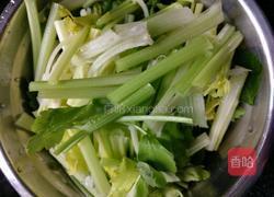 芹菜豆腐干的做法图解2