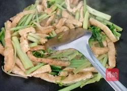 芹菜豆腐干的做法图解5