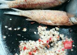 蒜香炸油鱼的做法图解6