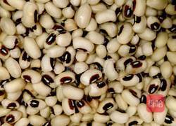 眉豆龙骨汤的做法图解1