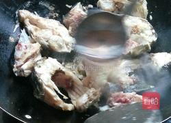 川穹白芷鱼汤的做法图解6