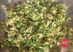 槐花饼菜汤的做法图解4