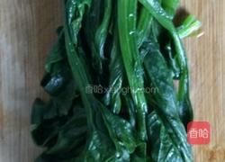 蒜蓉醋汁菠菜的做法图解1