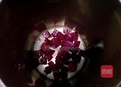 鲜榨火龙果汁的做法图解3