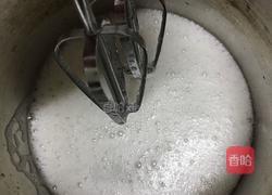 戚风蛋糕的做法图解2