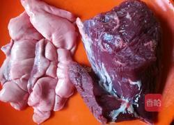 香菇牛肉辣酱的做法图解1