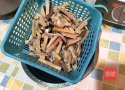 墨鱼排骨汤的做法图解1