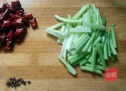 干煸章鱼爪的做法图解3