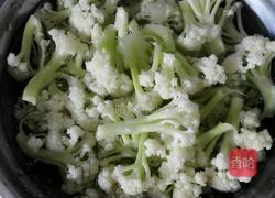 干煸豆豉菜花的做法图解1