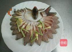 孔雀蒸鲳鱼的做法图解4