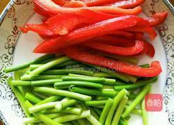 蒜苔炒豆干的做法图解1