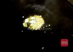 剁椒茄子炒肉的做法图解7