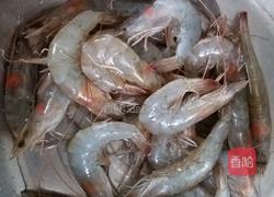 黑胡椒干煎虾的做法图解1