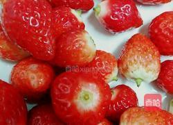 草莓三明治卷的做法图解1