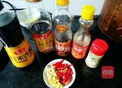 凉拌黑白双耳的做法图解3