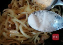 葱头炒五花肉的做法图解7