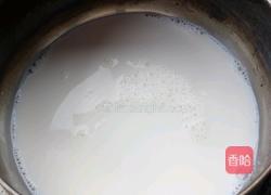 草莓夹心奶冻的做法图解2