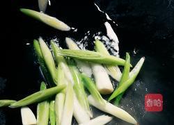 青蒜烧豆腐的做法图解5