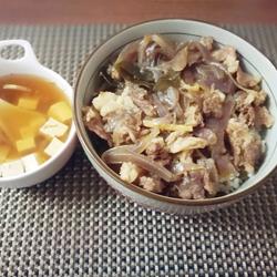 牛肉盖饭