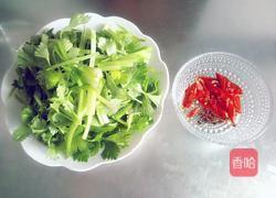 清炒小芹菜的做法图解1