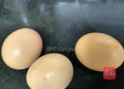 马勺煎蛋的做法图解1