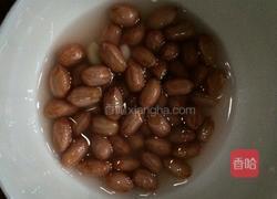 牛奶花生露的做法图解1