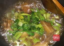 木耳芹菜炒肉的做法图解4