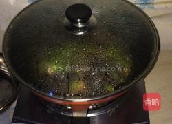 木耳芹菜炒肉的做法图解6