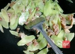 莴笋木耳的做法图解2