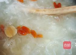 冰糖银耳莲子百合甜羹的做法图解6