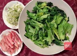 肉丝炒菠菜的做法图解1