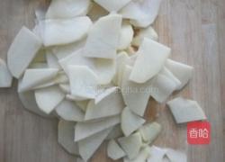 胡萝卜炖土豆的做法图解1
