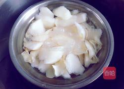 雪梨百合冰糖水的做法图解5