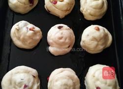 坚果奶油小面包的做法图解2