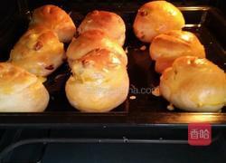 坚果奶油小面包的做法图解4