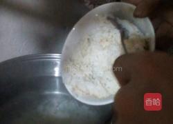 皮蛋榨菜粥的做法图解3