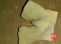 馄饨包法的做法图解3