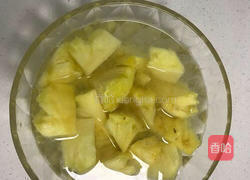 菠萝苹果汁的做法图解2