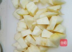 冰糖雪梨(浓味)的做法图解2