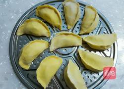 玉米面酸菜蒸饺的做法图解16