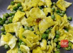 豌豆炒鸡蛋的做法图解8