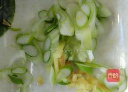 素炒韭菜绿豆芽的做法图解3